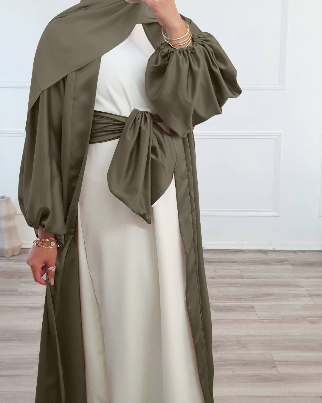 Bell sleeve Abaya
